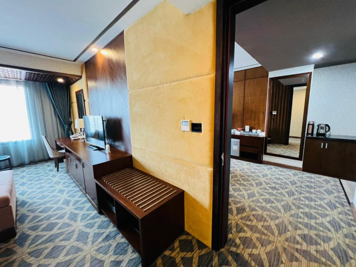 Le Indochina Hotel Bắc Ninh Esterno foto