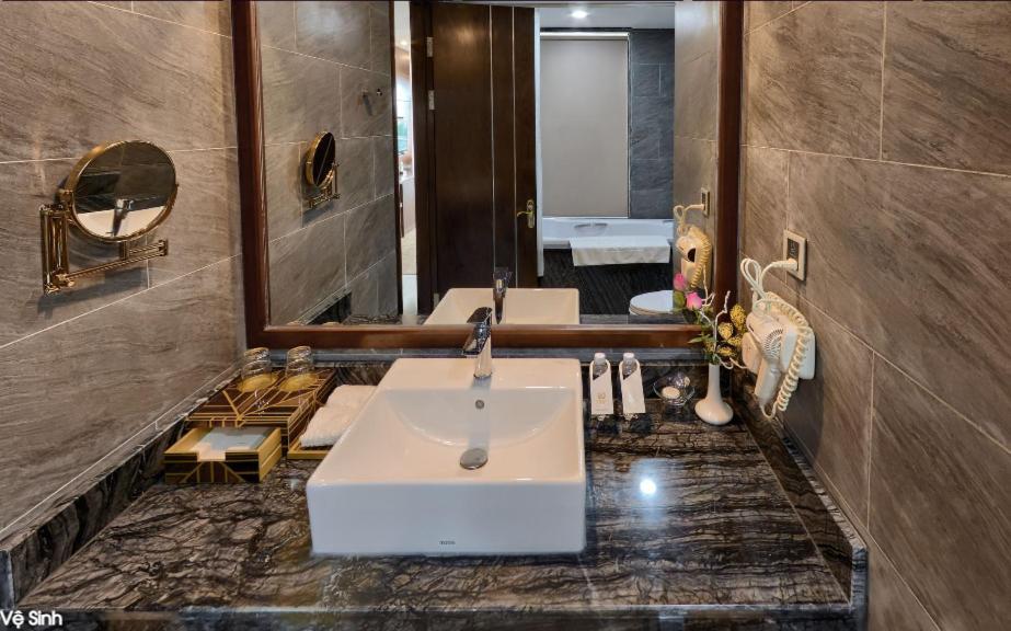 Le Indochina Hotel Bắc Ninh Esterno foto